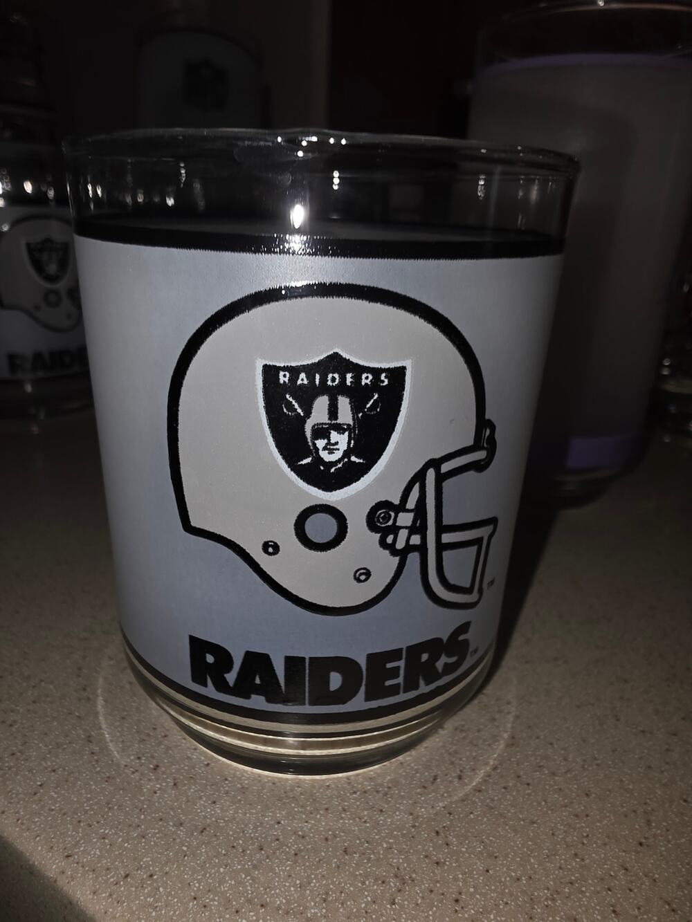 1980s  Los Angeles Raiders NFL Glass Tumbler - Frosted Helmet Logo